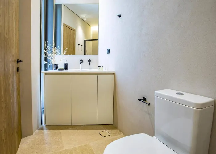 Villa Sakura Bloom By *